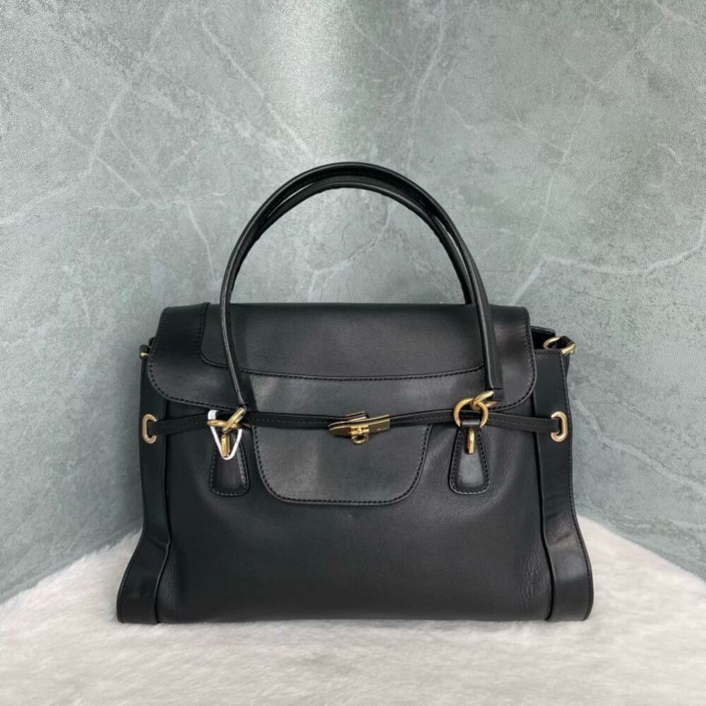 Ferragamo Women Pre-Loved Bag Very Good Condition